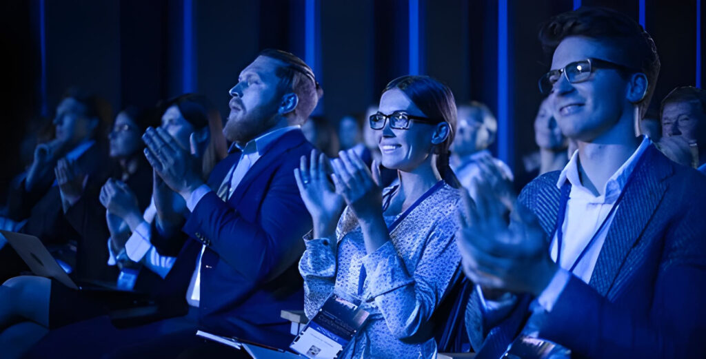 silverback keynote speaker Thor Uram blue audience